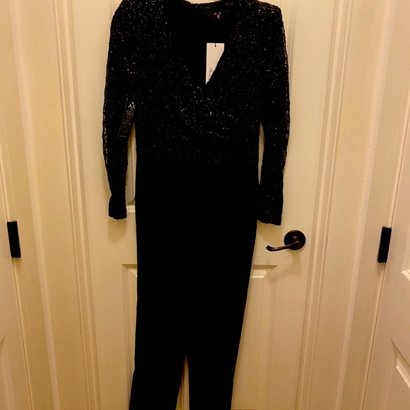 Black sequin jumpsuit - Picture 1 of 3